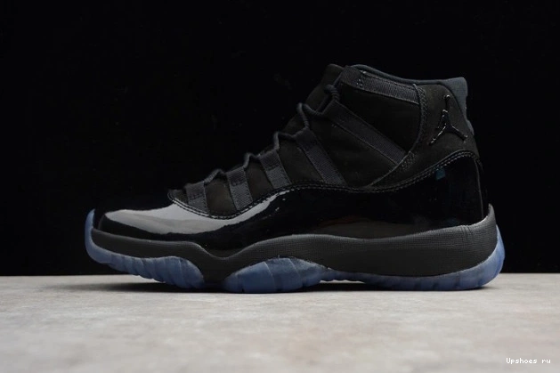 378037-005 Cap 11 Gown  Jordan and Retro 1123